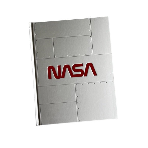 NASA Journal with blank pages & Augmented Reality inside covers. Great condition - Picture 2 of 6